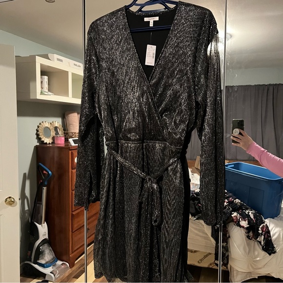 NWT Maurice’s Metallic Wrap Dress - Picture 2 of 5